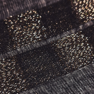 Hiyab Negro <span class=keywords><strong>de</strong></span> Lujo con Diseño a Cuadros Brillantes y Mezcla Metálica Dorada, <span class=keywords><strong>Tela</strong></span> Kashka Voile Viscosa, Jersey Premium <span class=keywords><strong>de</strong></span> Lujo Musulmán para Ramadán - Product Image 6