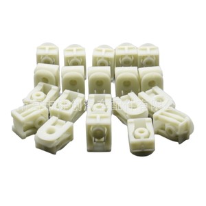 คลิปพลาสติกแบบ C ของ Jiechuang Auto Parts สำหรับแผ่นกันกระแทก Baojun รุ่น 07147311312 - Product Image 2