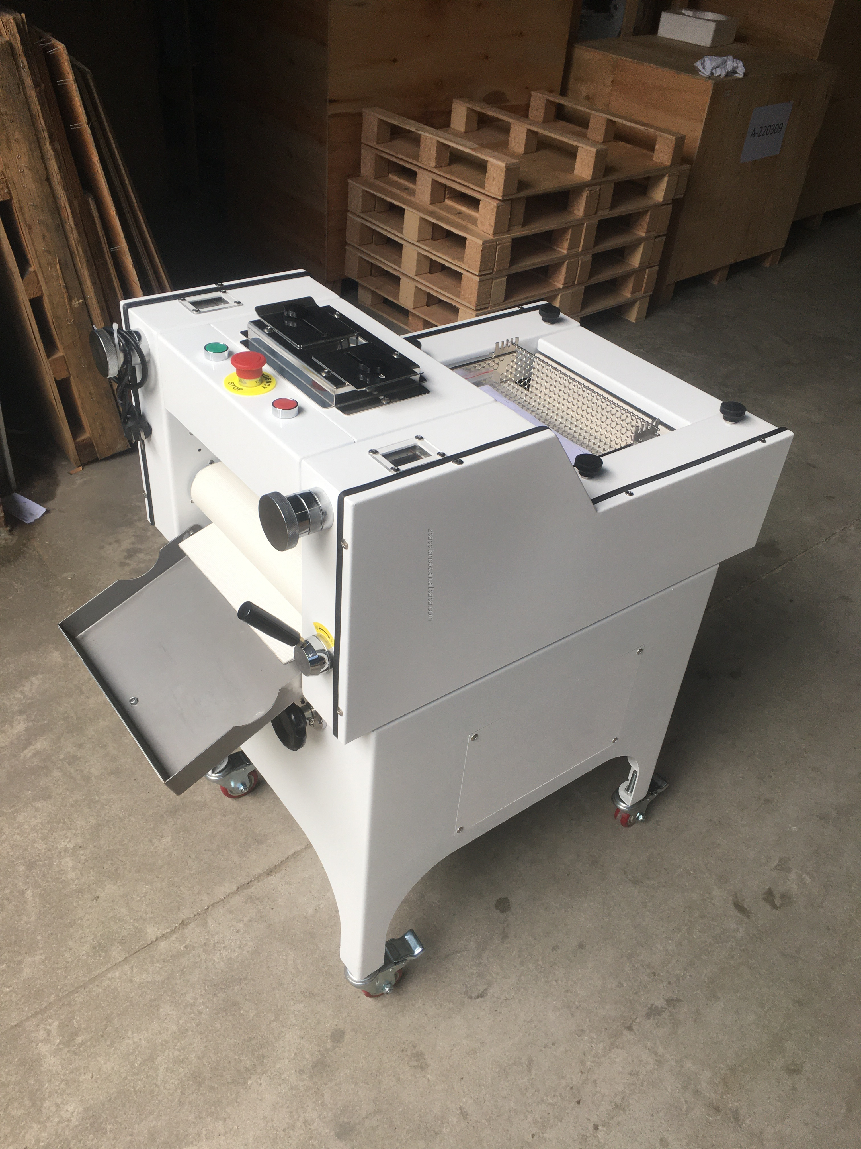 ZB-280 Mini Commercial French Bread Machine - High Productivity