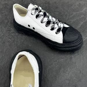 รองเท้าเดินแบบผูกเชือกสไตล์เรโทรสำหรับพักผ่อน - ดีไซน์สปอร์ตสำหรับกิจกรรมกลางแจ้ง ระบายอากาศได้ดีและพื้นรองเท้าด้านนอกทำจากยางกันลื่น ให้ความสบายทุกฤดูกาล - Product Image 5