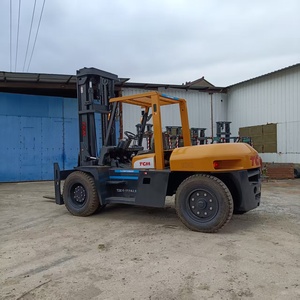 Montacargas Usado TCM FD100 Diésel, Altura de Elevación 4m, Mástil de Dos Etapas, 10 Toneladas, Desplazador Lateral Hidráulico, Neumáticos Sólidos, Precio Económico - Product Image 2