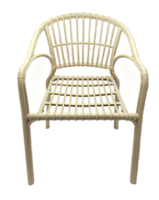 Chaise de salle à manger moderne en PP avec accoudoirs et design ajouré, imperméable et résistante aux intempéries pour usage extérieur en hôtel