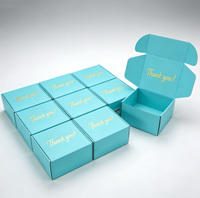 Boîte d'expédition pour produits cosmétiques et de beauté, en carton ondulé, avec logo personnalisé en relief et doublure en mousse