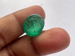 มรกตทรงรีธรรมชาติแบบคาโบชอง |   พลอยแคมเบอร์สีเขียวแซมเบียระดับพรีเมียม - Product Image 1