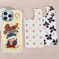 Coque de téléphone à panneau arrière magnétique remplaçable pour iphone 17 / 17pro/17promax/17air avec l'ours à chapeau bleu doré