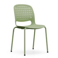 Chaise de salle à manger empilable minimaliste en PP monobloc durable, design moderne pour la maison, le bureau familial et les entreprises