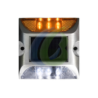Échantillon disponible : Marqueur routier solaire LS-03 en aluminium avec LED, étanche IP68, capacité de charge de 20 tonnes