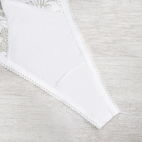 Culottes en dentelle sexy pour femmes, bas taille basse, perspective florale, string, lingerie, sous-vêtements confortables pour femmes, culotte blanche