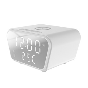 Cargador Inalámbrico Rápido HiTao de 15W con Reloj Digital, Alarma, Pantalla de Temperatura, Estación de Carga Inalámbrica Multifunción - Product Image 3
