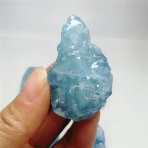 批发价格优质天然人造石英水晶海蓝宝石原石出售