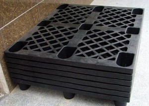 Palette en plastique d'exportation à usage unique, à face unique, à 4 voies, en HDPE recyclé noir, capacité de charge dynamique de 1 tonne - Product Image 6