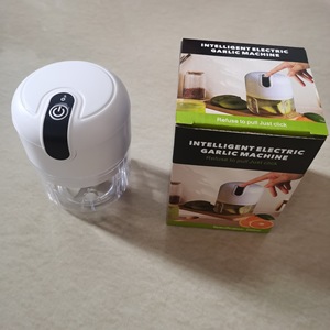 Mini Hachoir Électrique Sans Fil Intelligent pour Ail, Broyeur et Coupe-Pâte en ABS pour Usage Domestique et Préparation de Pâtes pour Bébé - Vente en Gros - Product Image 3
