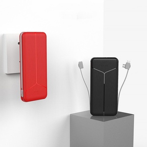 Chargeur mobile universel personnalisé avec logo, 10000 mAh, charge rapide, 10 W, câbles de charge intégrés, batterie externe avec prise - Product Image 4