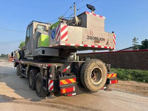 Well Maintained Zoomlion ZTC350T 35Ton Mobile <b>Crane</b>, Steady Lifting & Original Weichai Engine for Building Work - Product Image 4