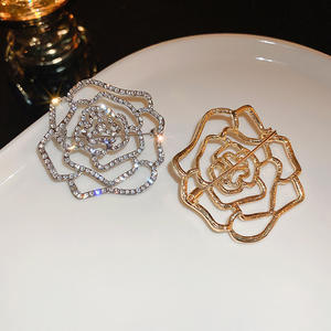 Diamante incrustado ahueca hacia fuera la flor exagerada trabajo pesado nicho personalizado moda accesorios de gama alta broche al por mayor femenino - Product Image 6