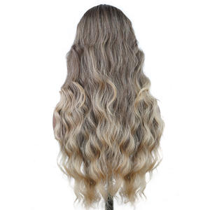 28 pouces <span class=keywords><strong>blond</strong></span> cendré naturel grande vague petite dentelle frontale perruque de <span class=keywords><strong>cheveux</strong></span> synthétiques Simulation cuir chevelu résistant à la chaleur perruque pour les femmes - Product Image 5