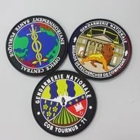 Écussons en caoutchouc PVC souple gravés en relief, personnalisés, de luxe, pour vêtements et sacs, avec logo de groupe de rock 3D à coudre