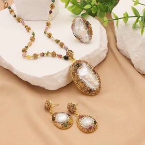 GLSEEVO <span class=keywords><strong>Set</strong></span> di Gioielli da <span class=keywords><strong>Donna</strong></span> con Perle Barocche Naturali, Collana, Bracciale, Orecchini e Anello, <span class=keywords><strong>Set</strong></span> Regalo di Lusso per Donne - Product Image 5