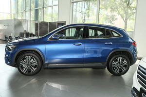 Mercedes Benz <span class=keywords><strong>GLA</strong></span> 2022 Facelift GLA180 <span class=keywords><strong>de</strong></span> <span class=keywords><strong>Segunda</strong></span> <span class=keywords><strong>Mano</strong></span>, Volante a la Izquierda, Vehículo <span class=keywords><strong>de</strong></span> Gasolina en Buen Estado para Exportación - Product Image 4