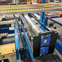 Machine de fabrication de panneaux composites en laine de roche et mousse EPS avec double unité de formage et de laminage