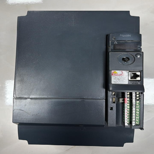 ไดรฟ์ปรับความเร็วได้ Atv320d15n4b Altivar <span class=keywords><strong>320</strong></span> - 15 กิโลวัตต์ 20 แรงม้า 3 เฟส ของแท้ใหม่แกะกล่อง พร้อม PLC - Product Image 1