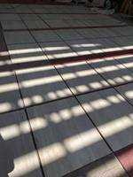 Carreaux de sol en pierre naturelle, fraise beige