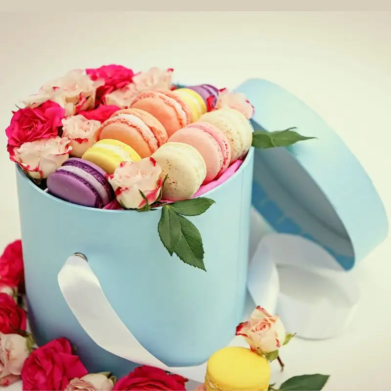 Boîte-cadeau de chapeau de fleur de rangement rond en carton de cylindre personnalisé mignon de Rose avec le couvercle