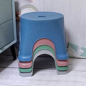 Tabouret en plastique épais 26x23x24 cm, siège de douche pour salle de bain, matériau PP, pour enfants et adultes - Product Image 2