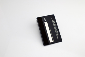 Carte de visite en métal personnalisée, finition noire, NFC, étanche, 13,56 MHz, emballage cadeau pour agent <span class=keywords><strong>immobilier</strong></span>, vente en gros, fournisseur en vrac - Product Image 4