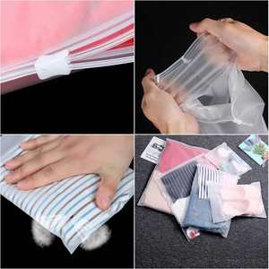 ถุงเก็บของแบบมีซิปล็อค Frosted Travel Storage Bag ใช้ซ้ำได้ สำหรับจัดเก็บเสื้อผ้า รองเท้า เครื่องสำอาง กระเป๋าเดินทาง - Product Image 4