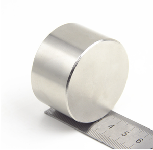 Imanes de <span class=keywords><strong>Neodimio</strong></span> Redondos Grandes Personalizados, Fuertes, Permanentes, de Gran Tamaño, N52 80x80 70x40, Imanes de Tierras Raras - Product Image 4