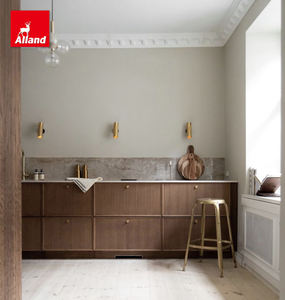 Armoires de cuisine Alland personnalisées en noyer noir, style shaker fin, finition en <span class=keywords><strong>bois</strong></span> brun grainé teinté, avec étagères ouvrables - Product Image 5