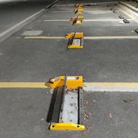 Barrière de stationnement à meilleur prix avec système de verrouillage et machine de paiement