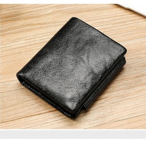 Portefeuille Homme en Cuir Véritable Personnalisé, Court, Tendance, Fin, Style Minimaliste, Fermeture Ouverte, Vintage, Anti-RFID, Vente en Gros - Product Image 5