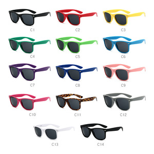 Lunettes de soleil rétro à rivets PAISHEO Modèle 6082 pour le commerce électronique transfrontalier européen et américain, unisexe, protection UV400, anti-reflet, pour l'extérieur - Product Image 3