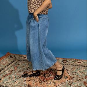 Jeans d'été personnalisés de haute qualité pour femmes, en denim délavé, coupe ample et large, style déchiré, vente en gros - Product Image 2