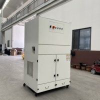 Collecteur de poussière à cartouche à jet pulsé 7,5 kW 220 V 230 V 10000 m³/h Plug and Play pour l'extraction de poussière en usine à l'étranger