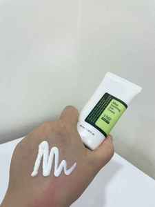 Cosrrx Crème solaire apaisante à l'aloe vera naturelle SPF50 PA+++ Anti-UV, hydratante et éclaircissante - Product Image 4