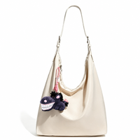 Porte-clés mignon en peluche douce en forme de cheval aux grandes dents, avec mousqueton, breloque de sac, jouet pendentif pour sac à dos et sac à main