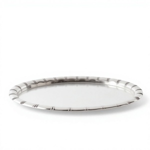 Plateau en argent contemporain minimaliste, texture sculpturale, objet d'art pour la cuisine et la salle à manger - Product Image 1