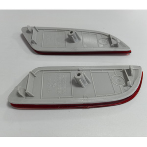 Réflecteur de pare-chocs arrière Corolla Cross 81920-0A040 81910-0A040, en ABS, forme rectangulaire, installation par clip - Product Image 4