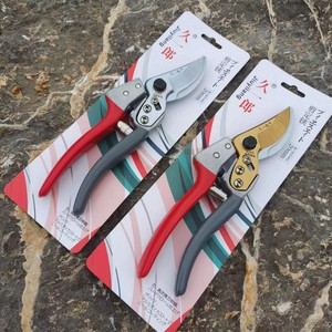 Sécateur bypass Hisaichiro 826B, lame en acier inoxydable, poignée rouge, pour cueillir les fruits, diamètre de coupe 10-20 mm - Product Image 3