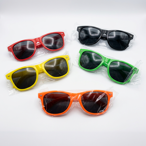 Lunettes de soleil polarisées pour adultes Lion Wholesale UV400 à monture intégrale, protection UV, lot de 50 - Product Image 2