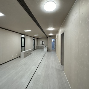 Maison modulaire pliable <span class=keywords><strong>Granny</strong></span> Flat de 40 pieds, résistante aux ouragans, avec 5 chambres, design moderne, villa avec cuisine extérieure - Product Image 2
