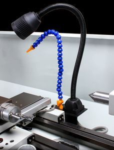 Máquina de torno de metal de sobremesa Embrague de cabezal 2000mm 1500W con luz de torno a la venta en Alemania - Product Image 2