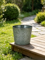 Pot Besar 7,5 inci Ukiran Tangan Gaya Amerika Motif Daun Maple Putih Paket Bunga untuk Dalam & Luar Ruangan, Musim Gugur, Taman Rustic