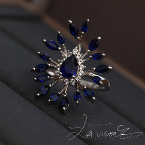 Anillo de la Serie Counterattack con Incrustaciones de Plata 925, Espinela Azul Sintética y Zafiro Blanco, Joyería Vintage - Product Image 3