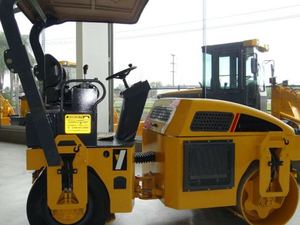 0.8ton เต็มไฮดรอลิเดินตามหลังมินิสั่นสะเทือนลูกกลิ้งที่ใช้สำหรับการก่อสร้างถนนมินิยางมะตอยถนนลูกกลิ้ง - Product Image 2