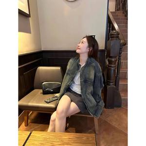 Chaqueta vaquera desgastada Retro Otoño Invierno 2025 para mujer con cremallera suelta manga larga botón decoración estampado de moda Top - Product Image 4