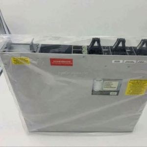 Commutateur CISCO C9300-24S-E C9300 24 ports Gigabit géré de classe entreprise C9300-24S-E - Product Image 2